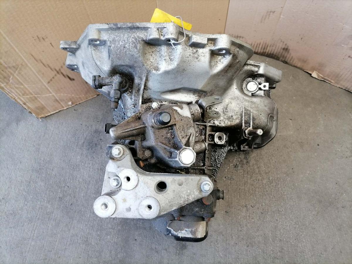 Opel Astra H original 5 Gang Schaltgetriebe F13 1.4 66kw Bj.2009